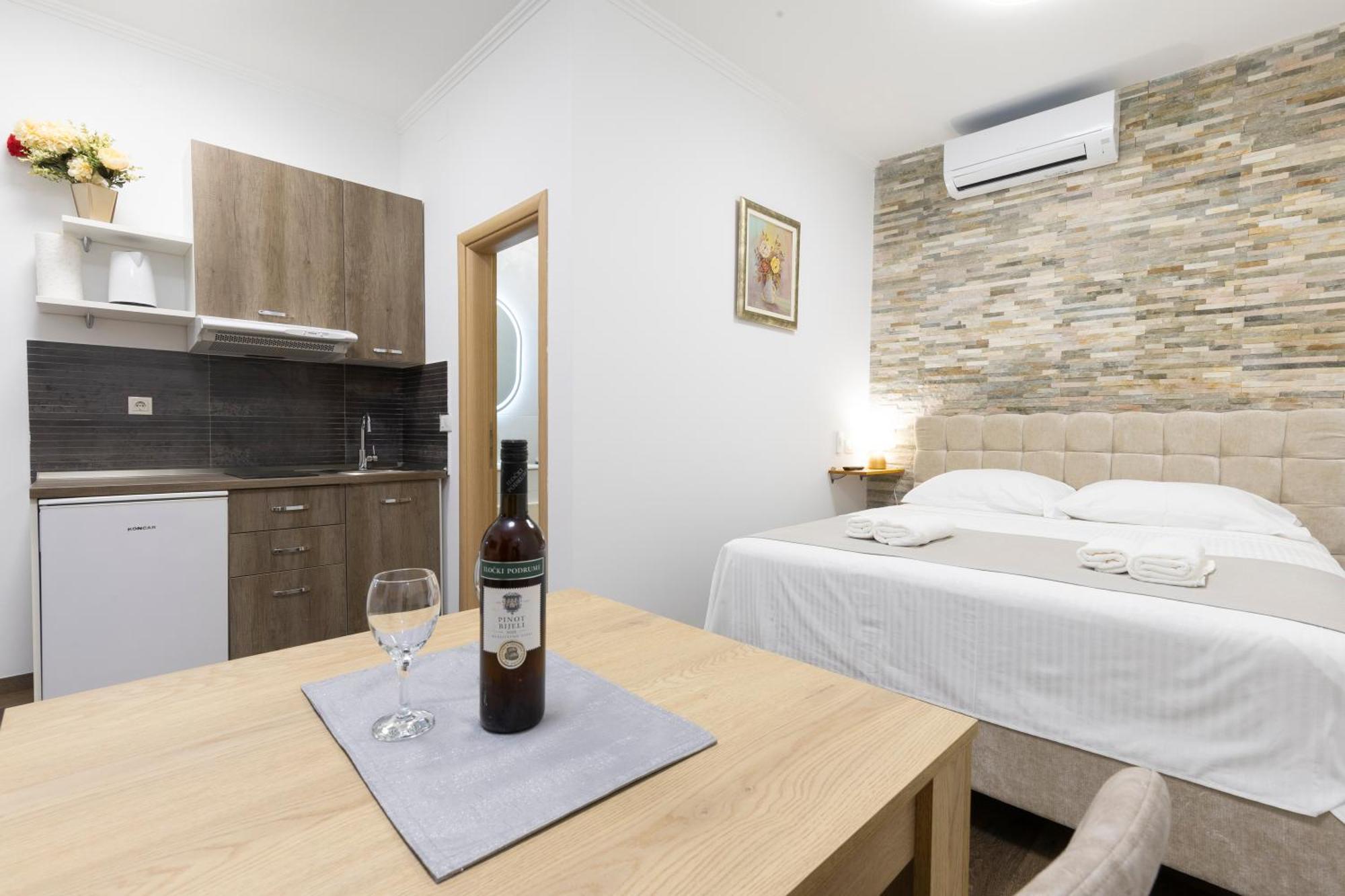 Split Varos Inn Ngoại thất bức ảnh