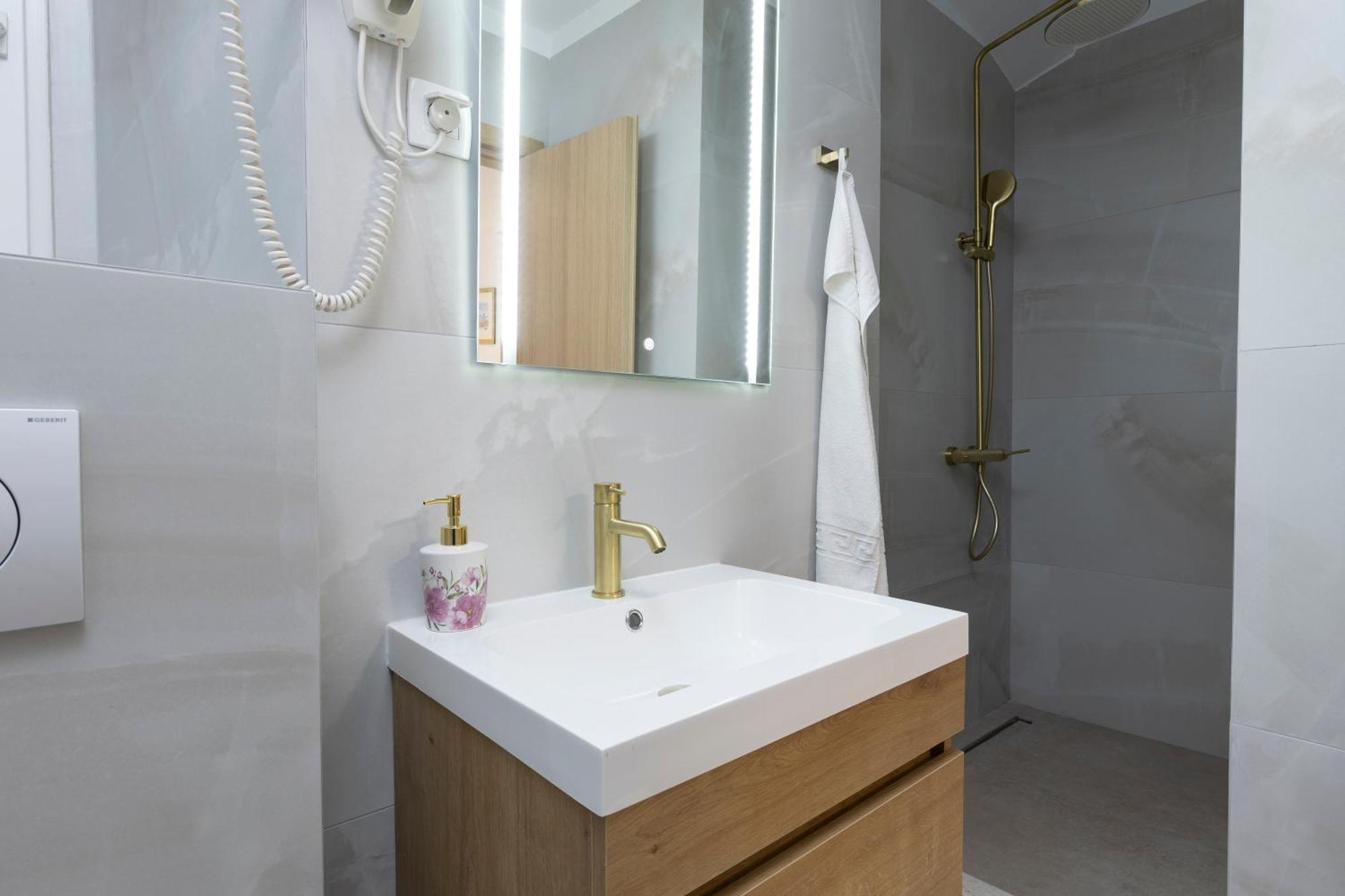 Split Varos Inn Ngoại thất bức ảnh